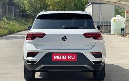Volkswagen T-Roc I, 2023 год, 1 420 000 рублей, 5 фотография