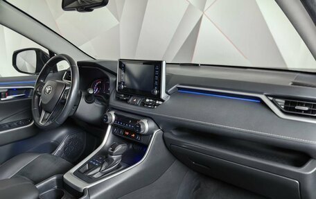 Toyota RAV4, 2021 год, 3 420 000 рублей, 13 фотография