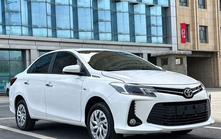 Toyota Vios III, 2023 год, 1 200 000 рублей, 3 фотография