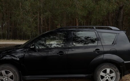 Mitsubishi Outlander III рестайлинг 3, 2010 год, 1 050 000 рублей, 5 фотография