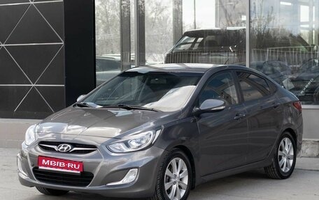 Hyundai Solaris II рестайлинг, 2011 год, 720 000 рублей, 1 фотография