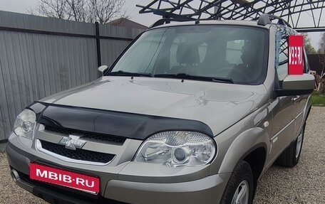Chevrolet Niva I рестайлинг, 2016 год, 767 000 рублей, 2 фотография