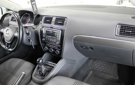 Volkswagen Jetta VI, 2017 год, 1 357 000 рублей, 12 фотография