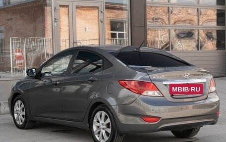 Hyundai Solaris II рестайлинг, 2011 год, 720 000 рублей, 7 фотография