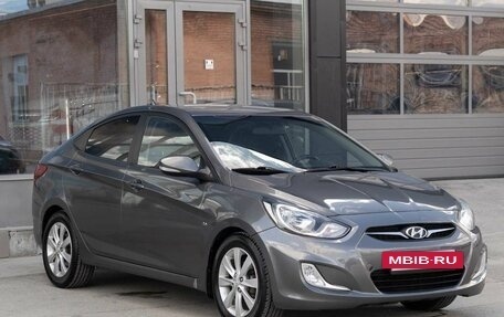Hyundai Solaris II рестайлинг, 2011 год, 720 000 рублей, 3 фотография