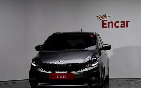 KIA Carens III (RP), 2017 год, 1 640 000 рублей, 2 фотография