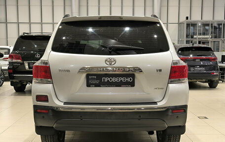 Toyota Highlander III, 2011 год, 1 850 000 рублей, 6 фотография