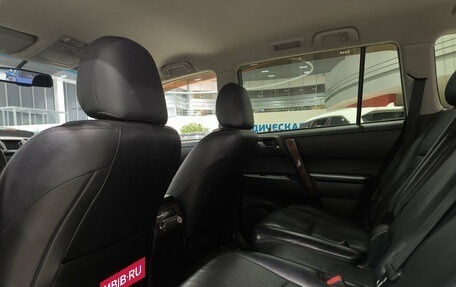 Toyota Highlander III, 2011 год, 1 850 000 рублей, 12 фотография