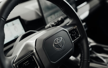 Toyota RAV4, 2026 год, 4 600 000 рублей, 15 фотография