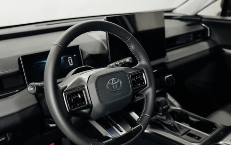 Toyota RAV4, 2026 год, 4 600 000 рублей, 14 фотография
