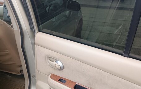 Nissan Tiida, 2005 год, 390 000 рублей, 11 фотография