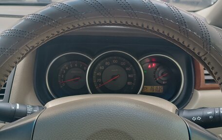 Nissan Tiida, 2005 год, 390 000 рублей, 18 фотография