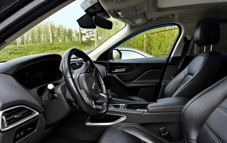 Jaguar F-Pace, 2019 год, 2 740 000 рублей, 15 фотография