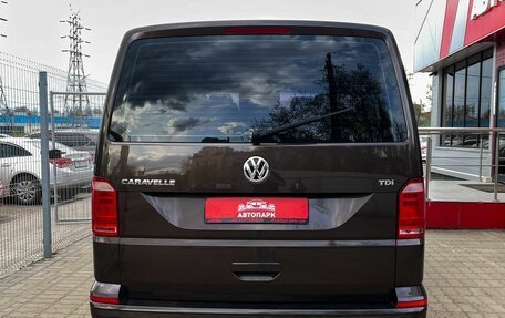 Volkswagen Caravelle T6 рестайлинг, 2015 год, 2 979 000 рублей, 5 фотография
