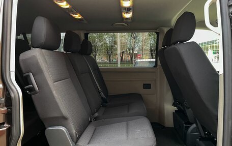 Volkswagen Caravelle T6 рестайлинг, 2015 год, 2 979 000 рублей, 11 фотография