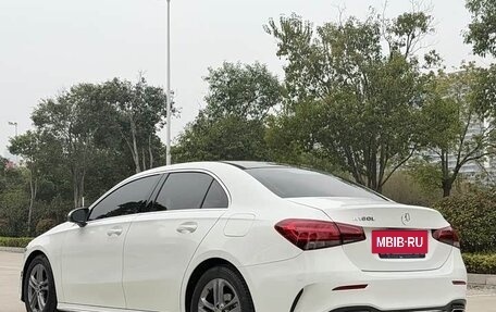 Mercedes-Benz A-Класс, 2022 год, 1 650 000 рублей, 4 фотография