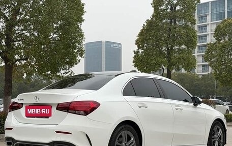 Mercedes-Benz A-Класс, 2022 год, 1 650 000 рублей, 6 фотография