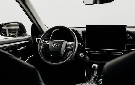Toyota Highlander, 2026 год, 5 690 000 рублей, 20 фотография