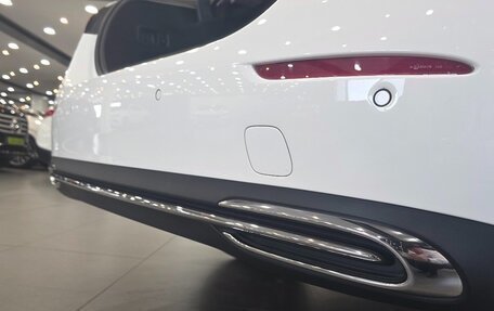 Mercedes-Benz E-Класс, 2024 год, 6 000 000 рублей, 18 фотография