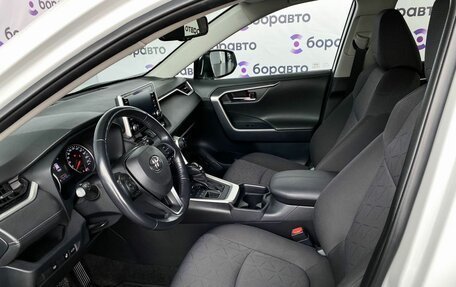 Toyota RAV4, 2021 год, 3 125 000 рублей, 13 фотография