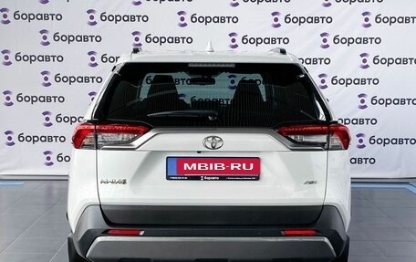 Toyota RAV4, 2021 год, 3 125 000 рублей, 19 фотография
