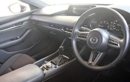 Mazda 3, 2023 год, 1 330 333 рублей, 11 фотография