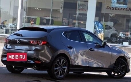 Mazda 3, 2023 год, 1 330 333 рублей, 8 фотография