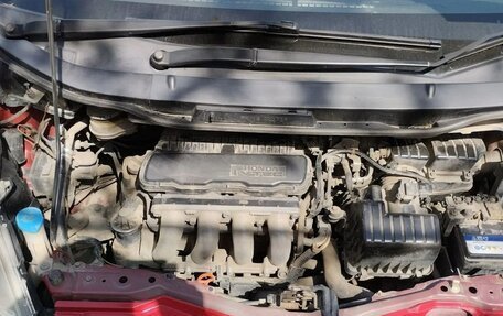 Honda Fit III, 2010 год, 750 000 рублей, 5 фотография