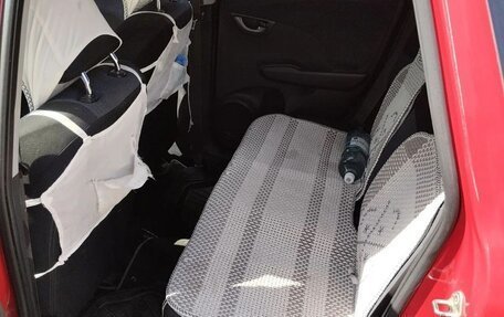 Honda Fit III, 2010 год, 750 000 рублей, 12 фотография