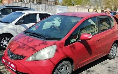 Honda Fit III, 2010 год, 750 000 рублей, 4 фотография