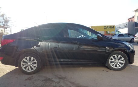 Hyundai Solaris II рестайлинг, 2015 год, 970 000 рублей, 8 фотография