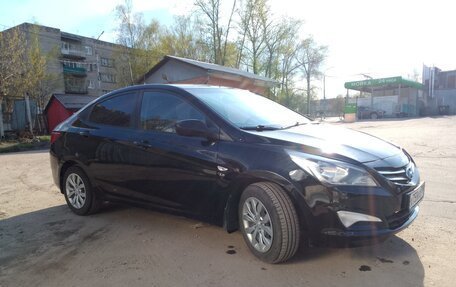 Hyundai Solaris II рестайлинг, 2015 год, 970 000 рублей, 2 фотография