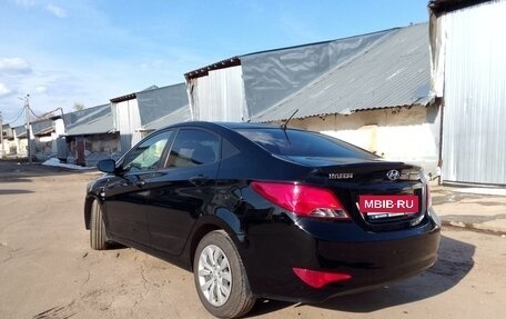 Hyundai Solaris II рестайлинг, 2015 год, 970 000 рублей, 5 фотография