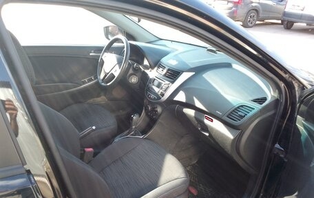 Hyundai Solaris II рестайлинг, 2015 год, 970 000 рублей, 13 фотография