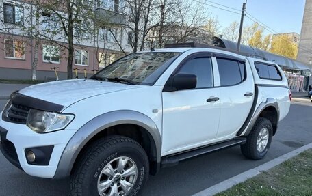 Mitsubishi L200 IV рестайлинг, 2012 год, 1 299 000 рублей, 27 фотография