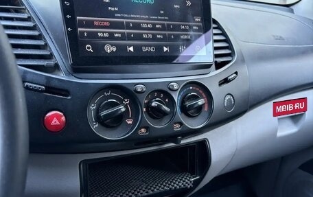 Mitsubishi L200 IV рестайлинг, 2012 год, 1 299 000 рублей, 28 фотография