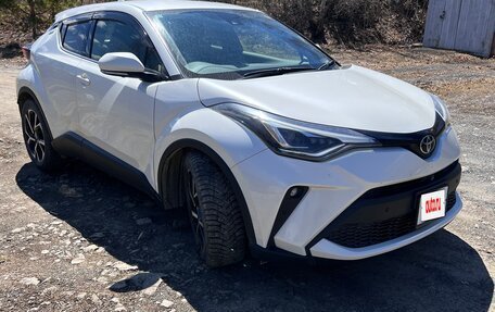 Toyota C-HR I рестайлинг, 2020 год, 2 200 000 рублей, 3 фотография