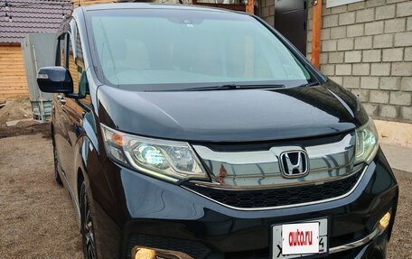 Honda Stepwgn IV, 2016 год, 1 780 000 рублей, 2 фотография