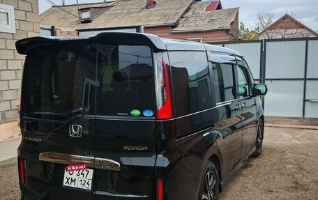 Honda Stepwgn IV, 2016 год, 1 780 000 рублей, 3 фотография
