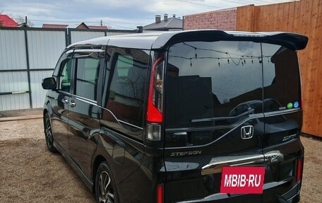 Honda Stepwgn IV, 2016 год, 1 780 000 рублей, 4 фотография