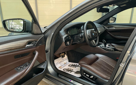 BMW 5 серия, 2018 год, 4 330 000 рублей, 13 фотография