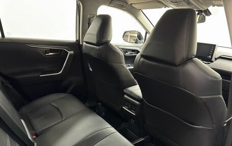 Toyota RAV4, 2020 год, 4 048 000 рублей, 13 фотография