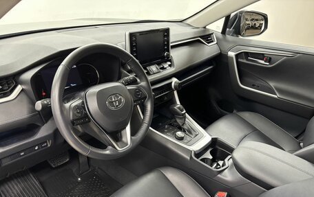 Toyota RAV4, 2020 год, 4 048 000 рублей, 11 фотография