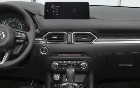 Mazda CX-5 II, 2026 год, 3 100 000 рублей, 26 фотография