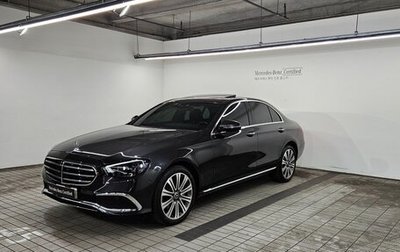 Mercedes-Benz E-Класс, 2023 год, 5 900 000 рублей, 1 фотография