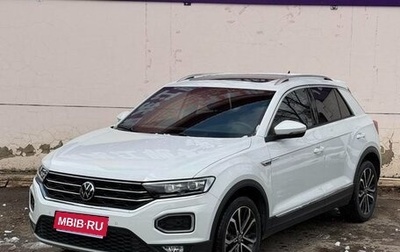 Volkswagen T-Roc I, 2022 год, 1 430 000 рублей, 1 фотография