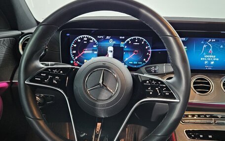 Mercedes-Benz E-Класс, 2023 год, 5 900 000 рублей, 4 фотография