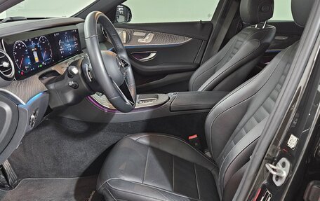 Mercedes-Benz E-Класс, 2023 год, 5 900 000 рублей, 17 фотография
