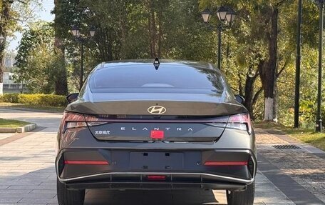 Hyundai Elantra, 2023 год, 1 430 000 рублей, 6 фотография