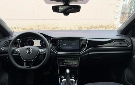 Volkswagen T-Roc I, 2022 год, 1 430 000 рублей, 7 фотография